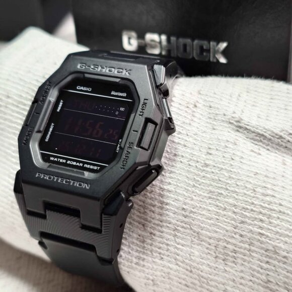 Casio G-Shock GD-B500-1JF Black Men's Watch Bluetooth Pedometer Slim Digital - Picture 8 of 10